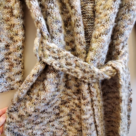 Alexandra Bartlett petit large cardigan sweater with self belt with collar - Picture 8 of 15